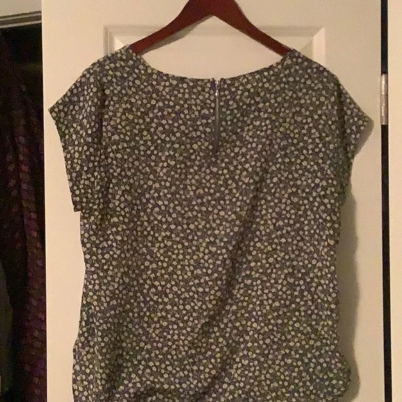 Floral Print Women's Top - Picture 2 of 4